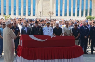 Ankara’da helikopter kazasında hayatını kaybeden pilot son yolcuğuna uğurlandı 