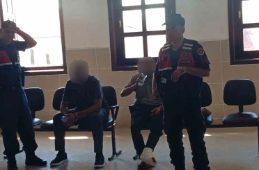 Ankara’da kayınpederi ve kayınvalidesini öldüren şüpheli ile birlikte 2 kişi adliyeye sevk edildi 