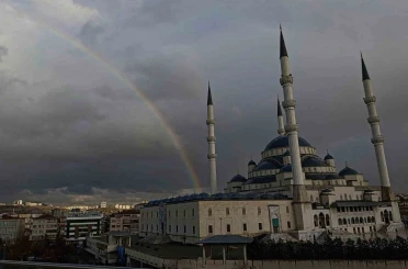 Ankara’da yağmur sonrası gökkuşağı hayran bıraktı 