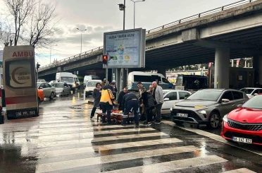 Ankara’da yaya geçidinde otomobilin çarptığı kadın yaralandı 