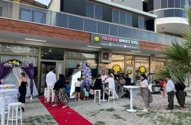 Anne kız el ele verdi, Köşk’teki tüm kadınların sorunlarına çözüm üretti 