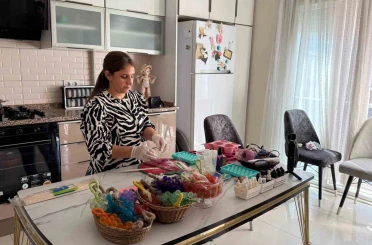Anne olunca mutfağını atölyeye çevirip kendi işini kurdu: Sabunları meyve şeklinde tasarlıyor 