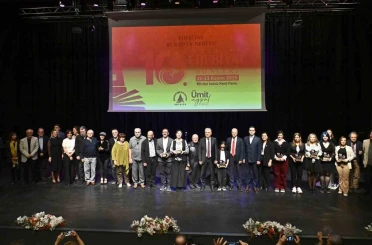 Antalya Edebiyat Günleri’nde öykü ve şiirin en iyileri ödüllendirildi