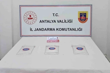 Antalya’da 1 kilo 810 gram uyuşturucu madde ele geçirildi 