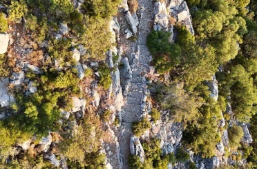 Antalya’da 3 bin 650 metrelik tarihi Kervan Yolu rotası dron ile görüntülendi 