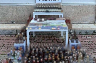 Antalya’da 852 litre kaçak alkol ele geçirildi 