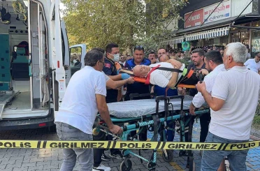 Antalya’da eşiyle birlikte yürüdüğü kaldırımda silahlı saldırıya uğradı 
