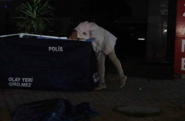 Antalya’da genç adam kaldırımda ölü bulundu 