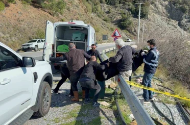 Antalya’da karayolu kenarında cesedi bulunan kadının kimliği belli oldu 