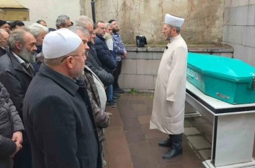 Antalya’daki otobüs kazasında hayatını kaybeden sürücü memleketi Kütahya’da son yolculuğuna uğurlandı 