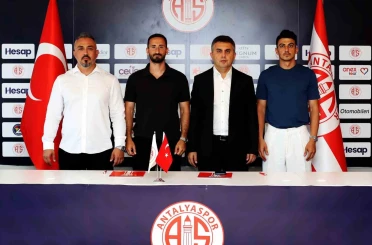 Antalyaspor’da Soner Dikmen ve Erdoğan Yeşilyurt, 2 yıllık sözleşme imzaladı 