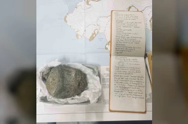 Antarktika’dan ilk dinozor kemiği bir çekmecede bulundu 