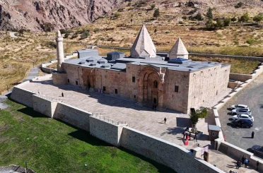 Antidepresanlar yokken ecdat, ruh hastalıklarını sesle tedavi ediyordu 