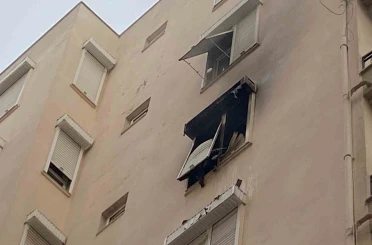 Apartman dairesindeki yangın korkuttu 