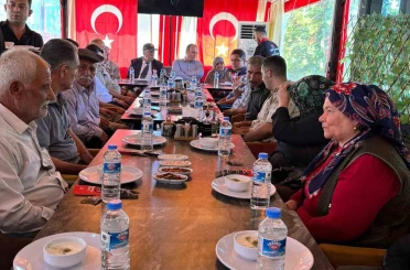 Araban Kaymakamı İşçimen, Arabanlı gazilerle yemekte buluştu 