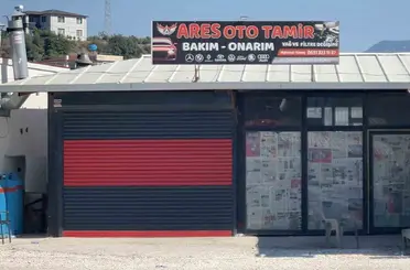 Aracın motor kısmında yaşanan patlama sonrası başına parça isabet eden 13 yaşındaki çırak hayatını kaybetti