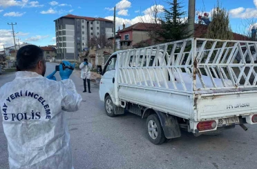 Aracında hareketsiz halde bulunan şahıs kaldırıldığı hastanede kurtarılamadı 