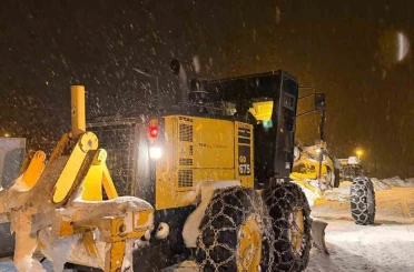 Ardahan’da kar yağışı nedeniyle 35 köy yolu ulaşıma kapandı 