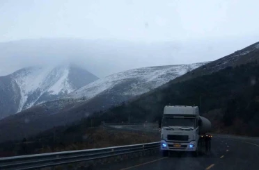 Ardahan’ın yüksek kesimleri beyaza büründü 
