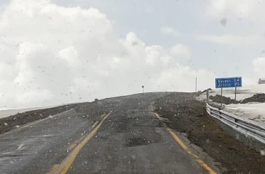 Ardahan’ın yüksek kesimlerinde kar yağışı etkili oldu 