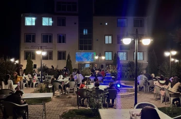 Arıcak ilçesinde açık hava sinema etkinliği 