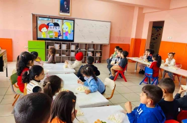 Arıcak’ta ‘Çocukluk Arkadaşım Olur musun’ projesi 