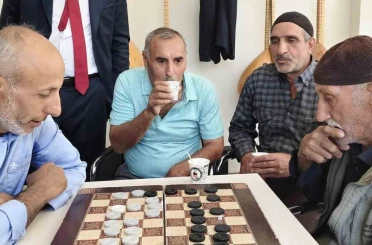 Arıcak’ta dama turnuvası başladı 