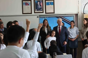 Arkadaşlarına söz verdi, Başkan Bozbey’i sınıfa getirdi 