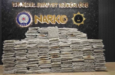 Arnavutköy’de uyuşturucu operasyonu: 398 kilo skunk ele geçirildi 
