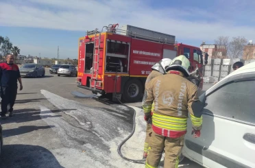 Arsuz’da araç yangını 