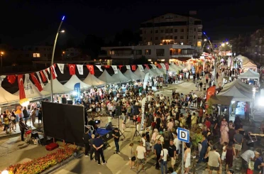 Arsuz’da sokak şenlikleri yoğun ilgi gördü 