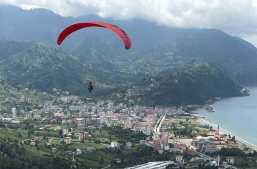 Artvin’de Yamaç Paraşütü Türkiye Şampiyonası heyecanı başladı 