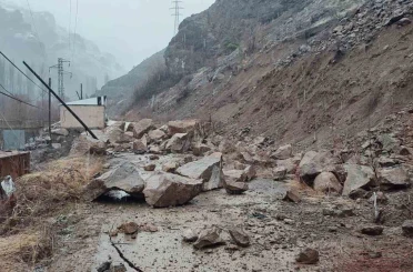 Artvin’in Yusufeli ilçesinde heyelan 