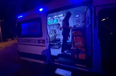 Asansör bir kat aşağıya kaydı, içindeki erkek şahıs korkudan bayıldı