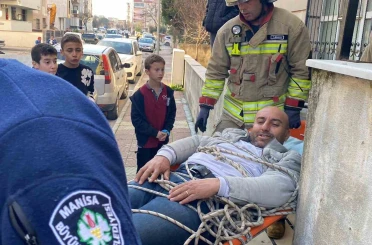 Asansör kulesinden düşen güvercin meraklısı yaralandı 