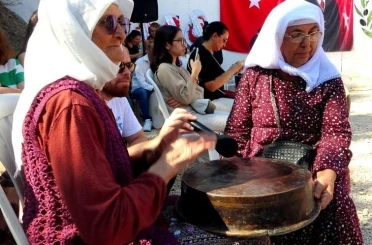 Asırlık gelenek, kadınların ellerinde yeniden hayat buluyor 