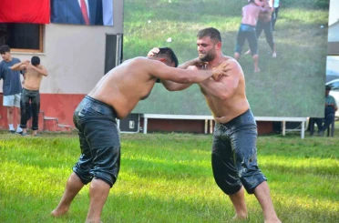 Asırlık Oğuzlu Yağlı Güreşleri’nde başpehlivan Serhan Elvan oldu 