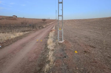 At üzerinde demir direğe çarpan adam hayatını kaybetti 