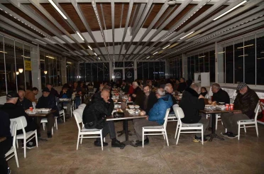 Atakum Belediyesi Şehit Ömer Halisdemir Parkı’nda ücretsiz iftar hizmeti 