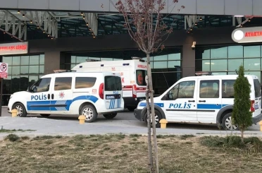 Av tüfeğini kontrol ederken yanlışlıkla kendini vurdu 