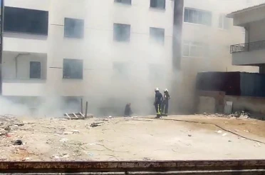Avcılar’da metruk bina yangını 