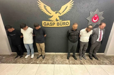 AVM’de sözde denetim yapan 6 şüpheli Ankara’da yakalandı 