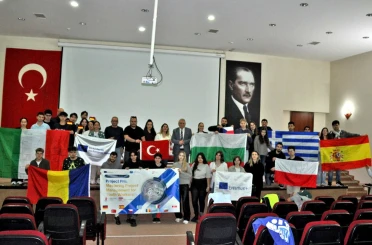 Avrupa’nın 9 ülkesinden gençler Çeşme’de buluştu 