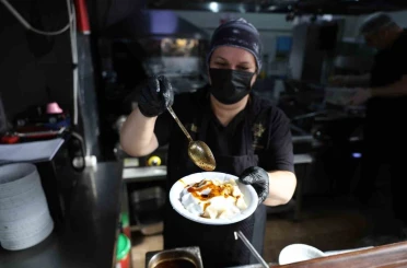 Aydın Büyükşehir Belediyesi Havuz Kafe’de 4 çeşit yemek 75 TL 