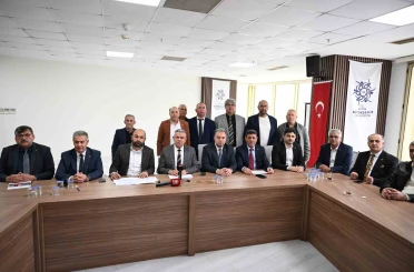 Aydın Büyükşehir’in 1,5 milyarlık yatırımına ret oyu veren CHP’ye AK Parti grubundan eleştiri 