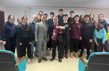 Aydın Lisesi’nde Ramazan söyleşisi ilgi gördü 