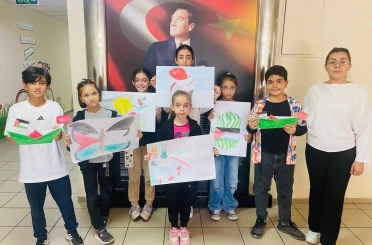 Aydın’da gençlerden Gazze’de yaşananlara sanatla dikkat çekti 