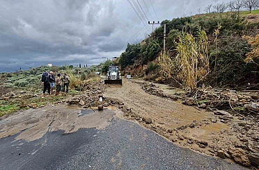 Aydın’da kuvvetli yağışlara büyükşehir ve ASKİ’den anında müdahale 