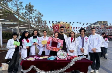 Aydın’da tıp öğrencileri ’Meme Kanseri’ne dikkat çekti 