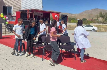 Aydınlar beldesinde İlköğretim Haftası coşkuyla kutlandı 